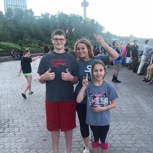 Meet your Posher, Amy